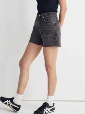 Madewell Relaxed Mid Rise Denim Shorts Size 25